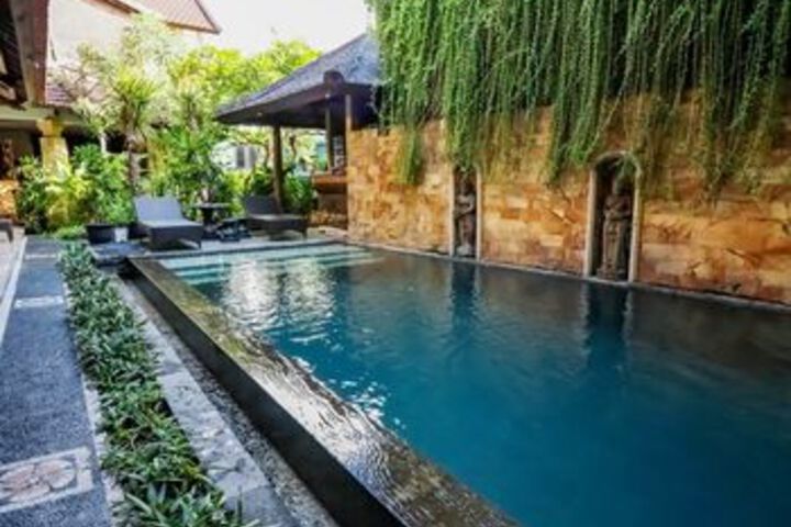 Pool 22 of 26