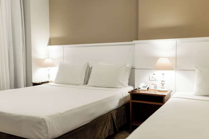 Room 25 of 135
