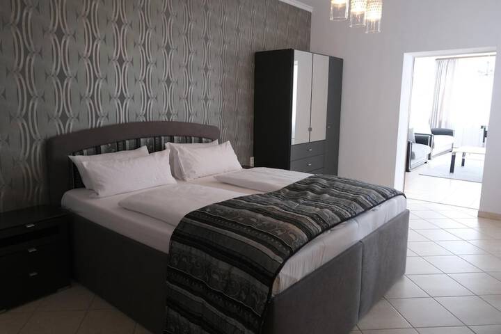 Room 14 of 43