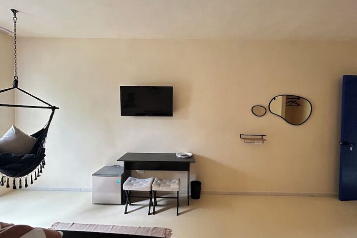 Room 161 of 321