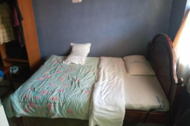 Room 11 of 16