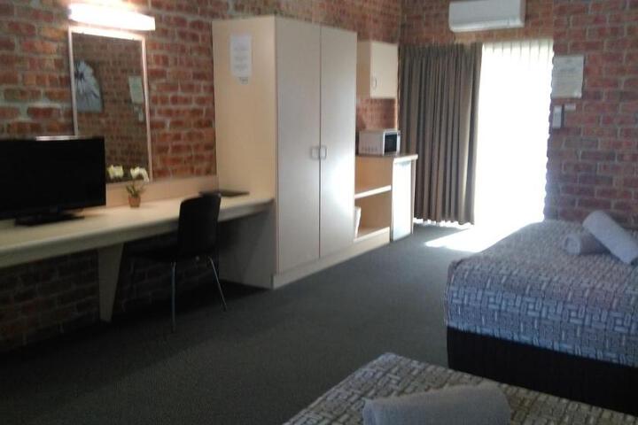 Photo 13