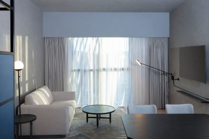 Room 30 of 40