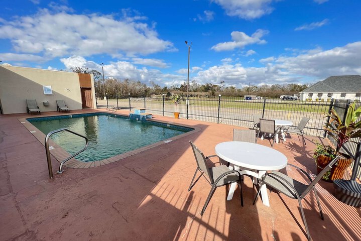 Pool 9 of 12
