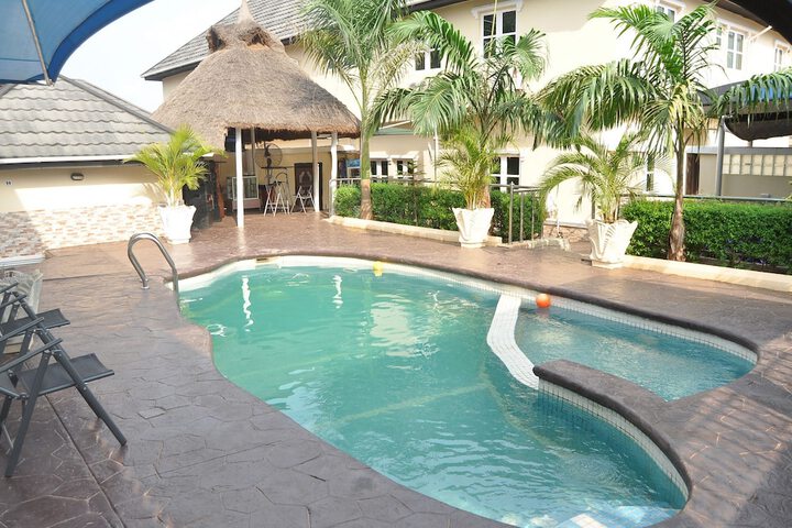 Pool 19 of 30
