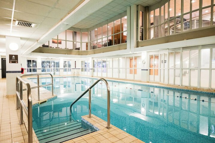 Pool 48 of 110
