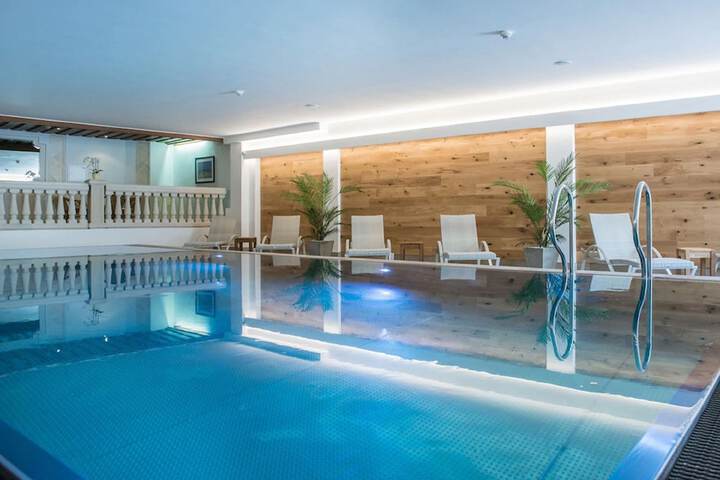 Hotel with Pool