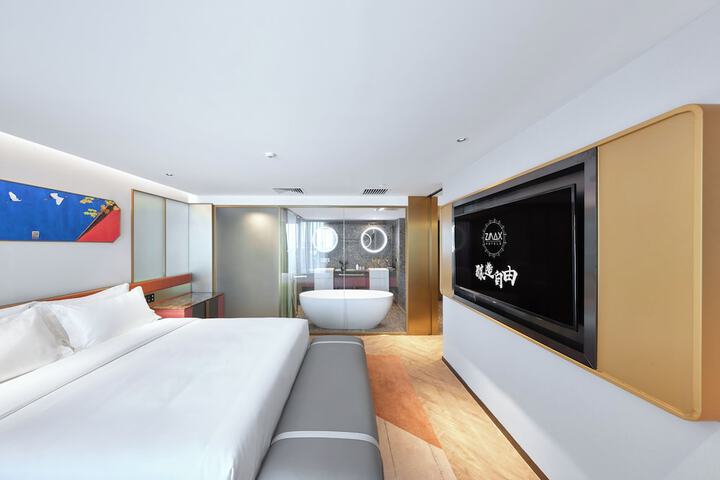 Room 27 of 52
