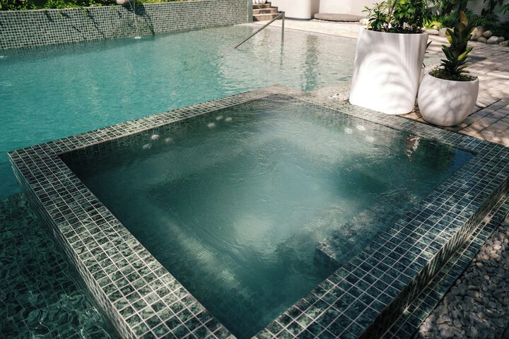 Pool 47 of 94