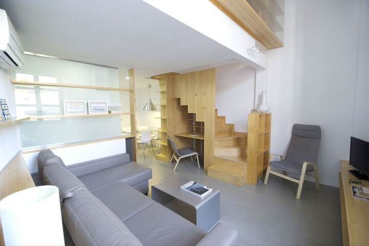 Room 3 of 145