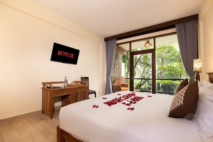 Room 11 of 29