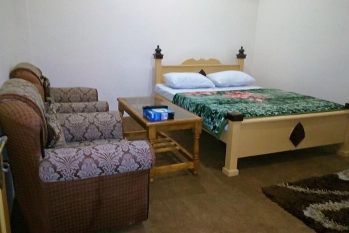 Room 9 of 45