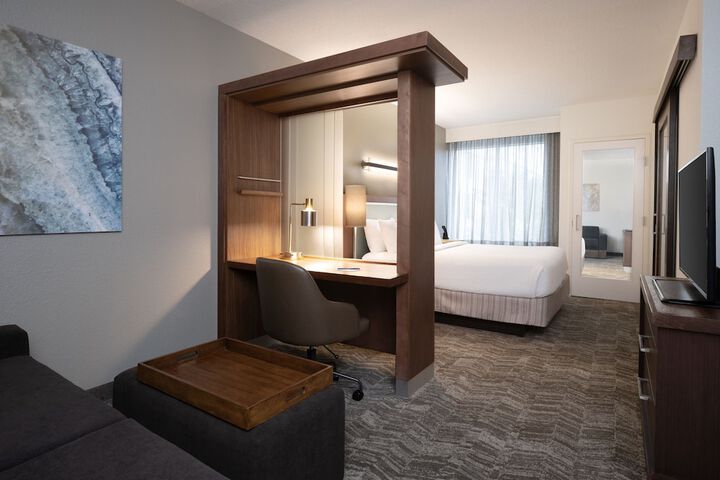 Room 3 of 58