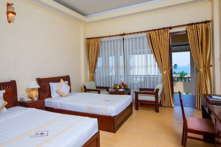 Room 56 of 104
