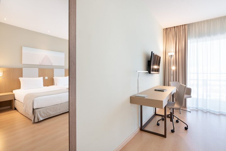 Room 15 of 78