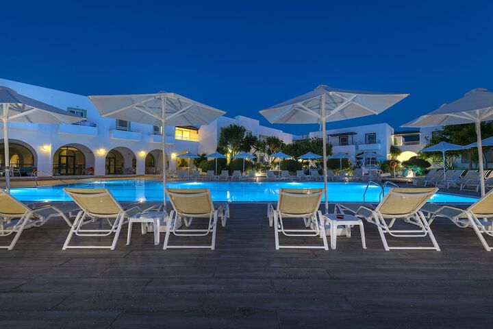 Pool Hotel