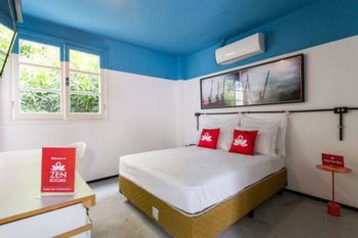 Room 18 of 35
