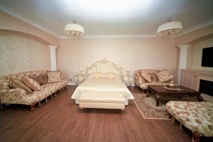Room 18 of 54