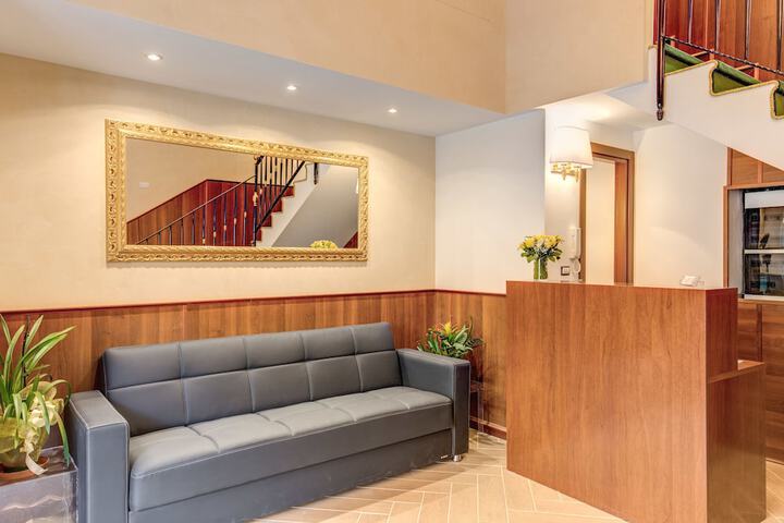 Guest Lobby