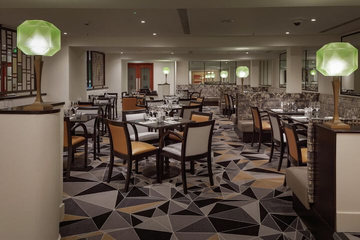 Dining 175 of 284
