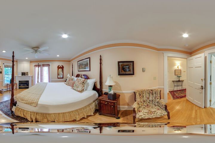 Room 28 of 59