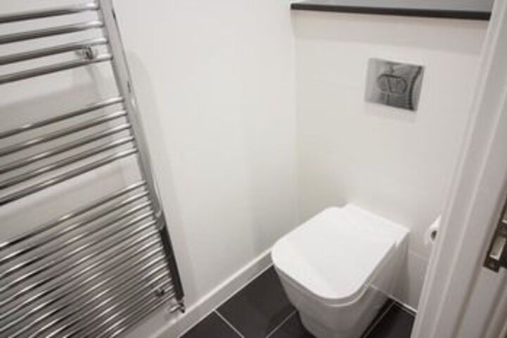 Room 3 of 38