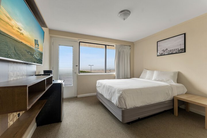 Room 10 of 39