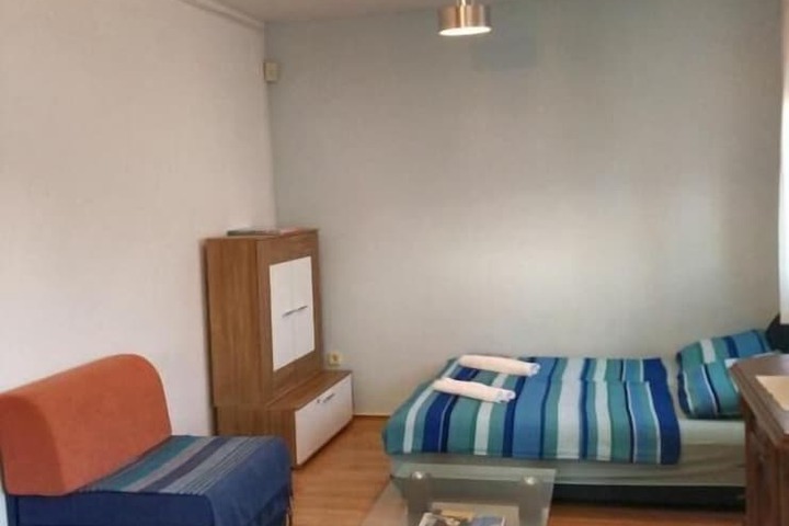Room 21 of 51