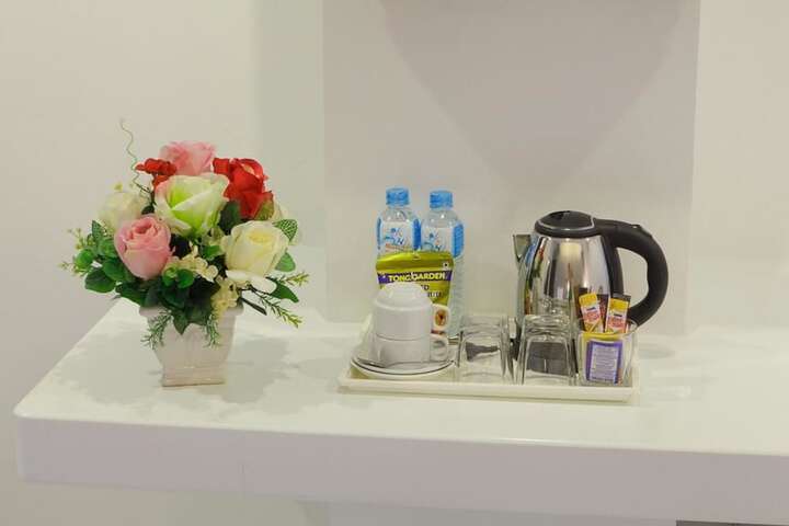 Breakfast/Coffee Service 13 of 24