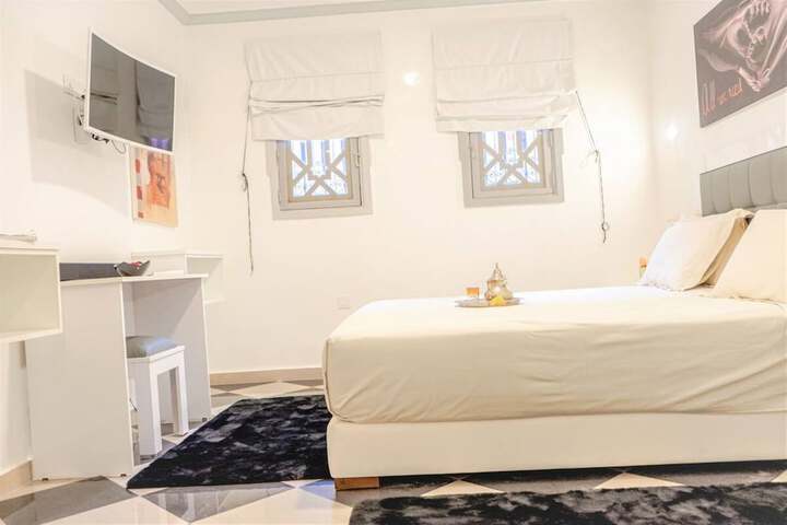 Room 30 of 130