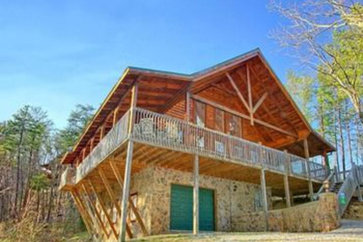 Exterior of A Night To Remember 3220 by RedAwning