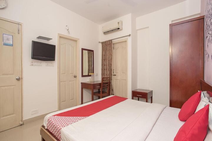 Room 10 of 11
