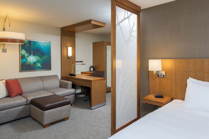 Room 8 of 21