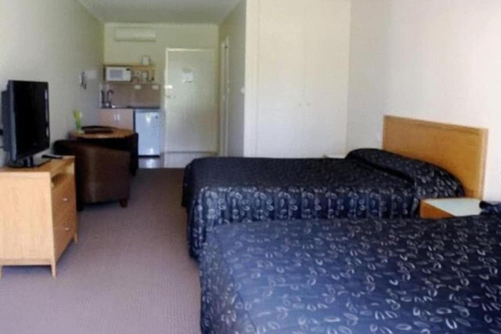 Room 13 of 43