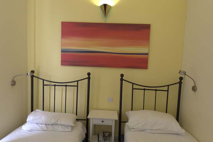 Room 64 of 113