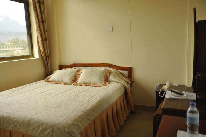 Room 21 of 49