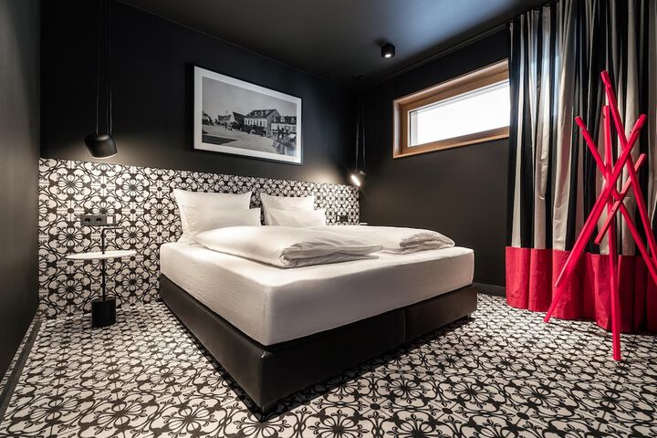 Room 29 of 173