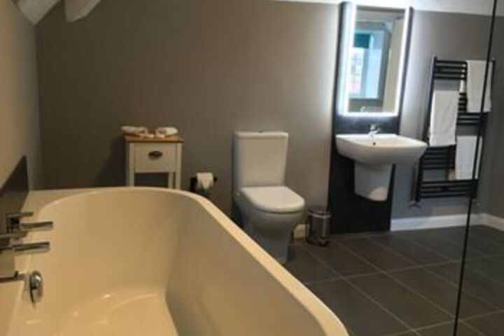 Room 9 of 29