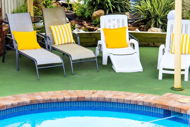Pool 40 of 57