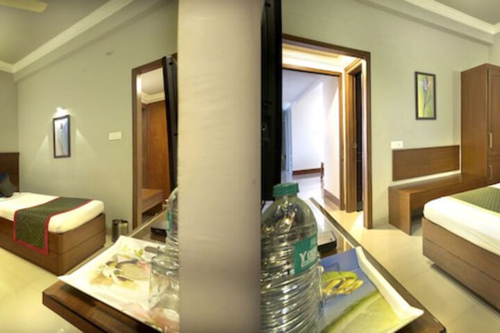 Room 37 of 65