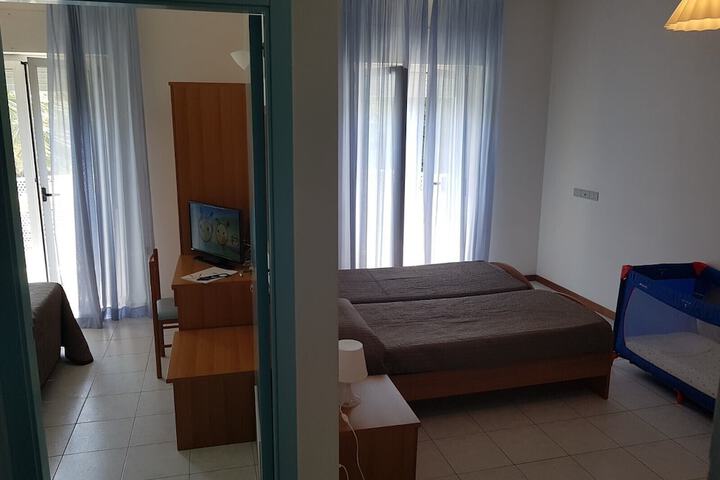 Room 6 of 41