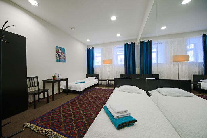 Room 18 of 48