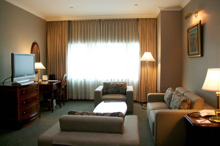 Room 18 of 43