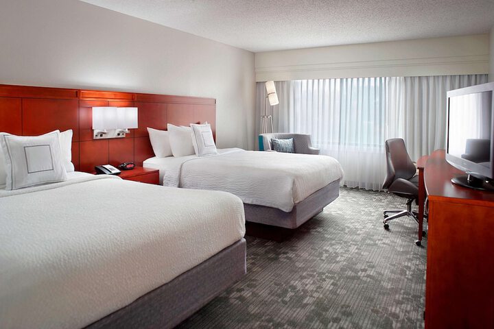 Room 4 of 30