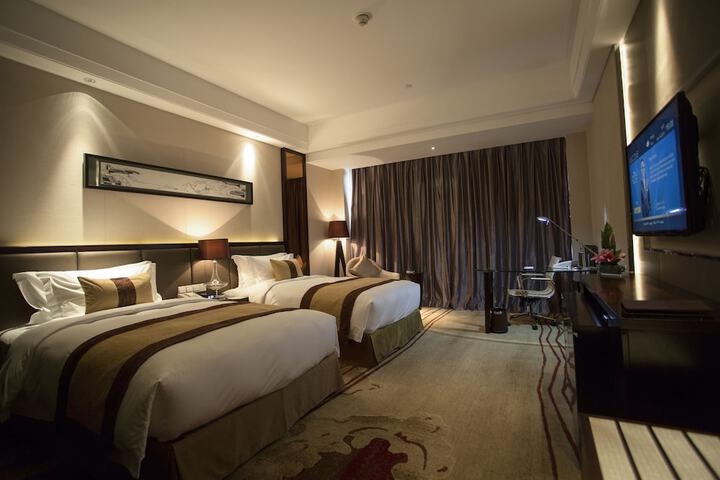 Room 7 of 44
