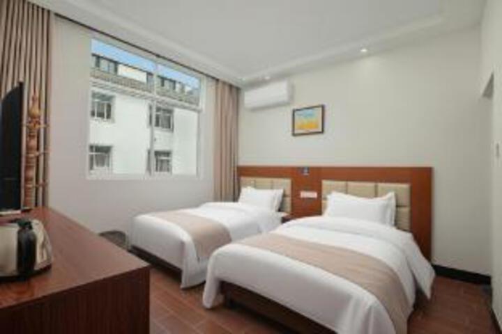 Room 21 of 23