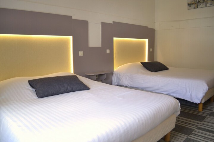 Room 19 of 46