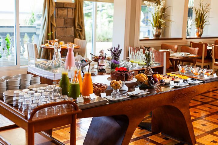 Dining 87 of 110