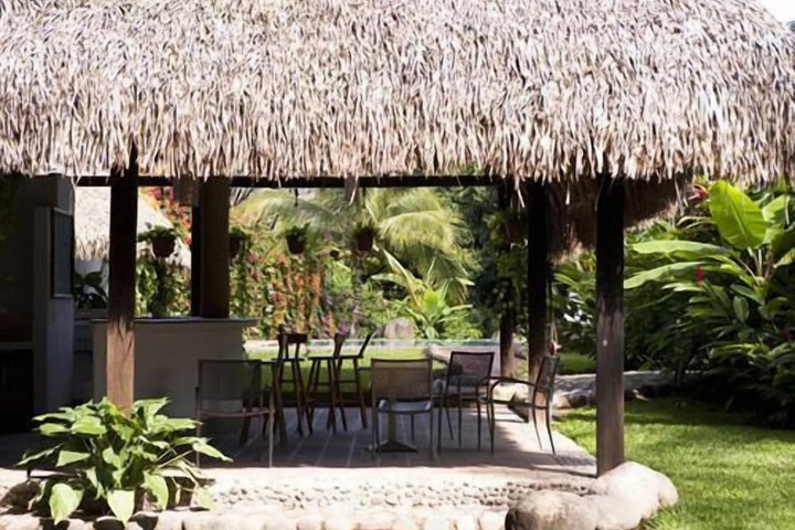 Hotel Exterior 26 of 29