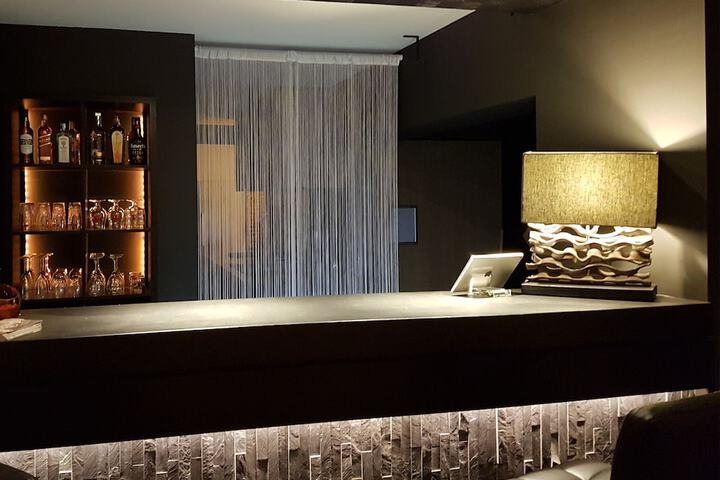 Lounge 60 of 64